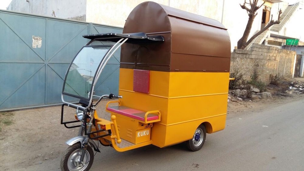 Extreme Motors Non AC E Rickshaw Food Cart