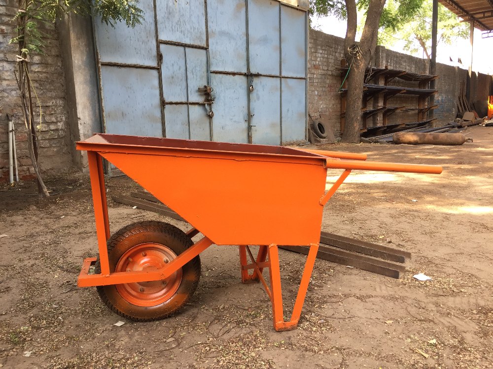 Bajarang Single Wheel Wheel Barrow, Load Capacity: 100 Kg