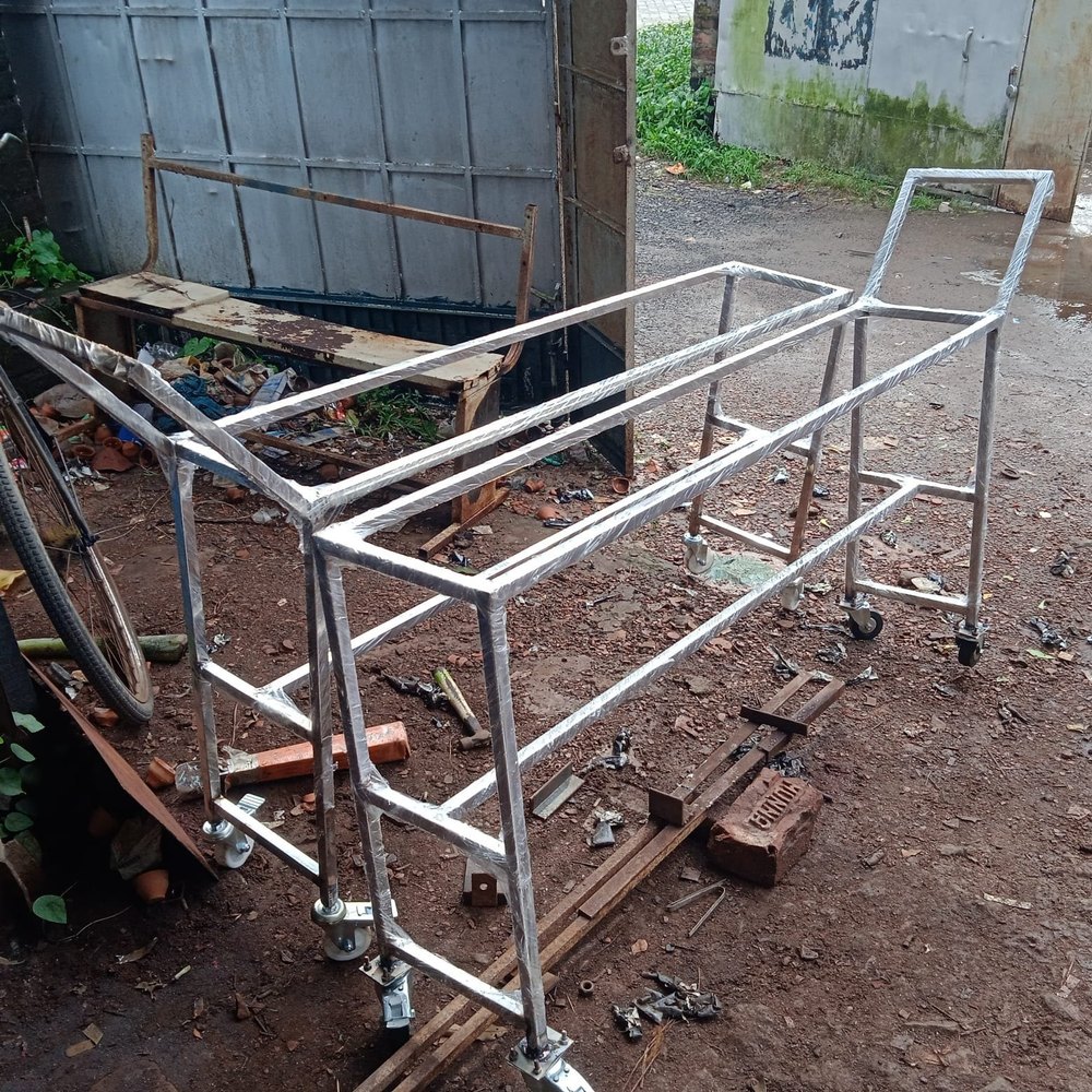 Four-Wheel Heavy Duty Biomedical Weast Bin Trolley, For Industrial