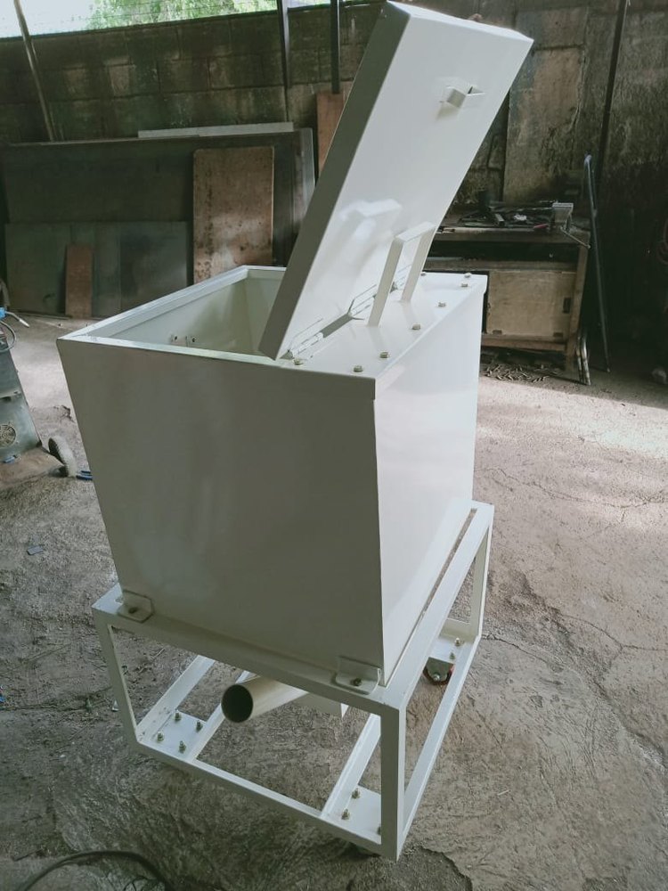 Mild Steel Four-Wheel Plastic Granules Feeding Trolley, For Industrial, Model Name/Number: Trident