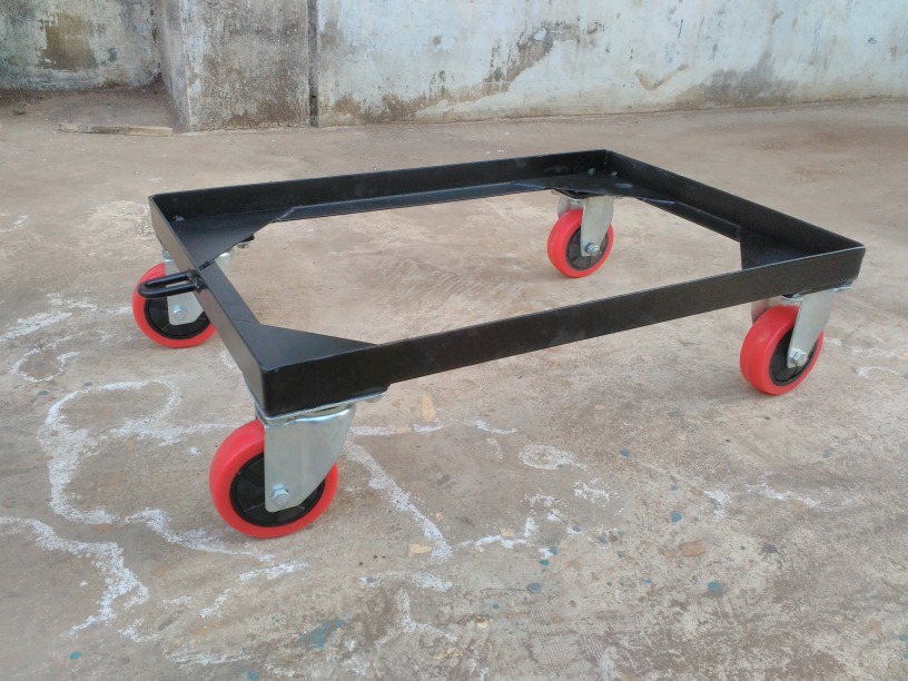 Four-Wheel Plastic Crate Trolley, For Supermarket