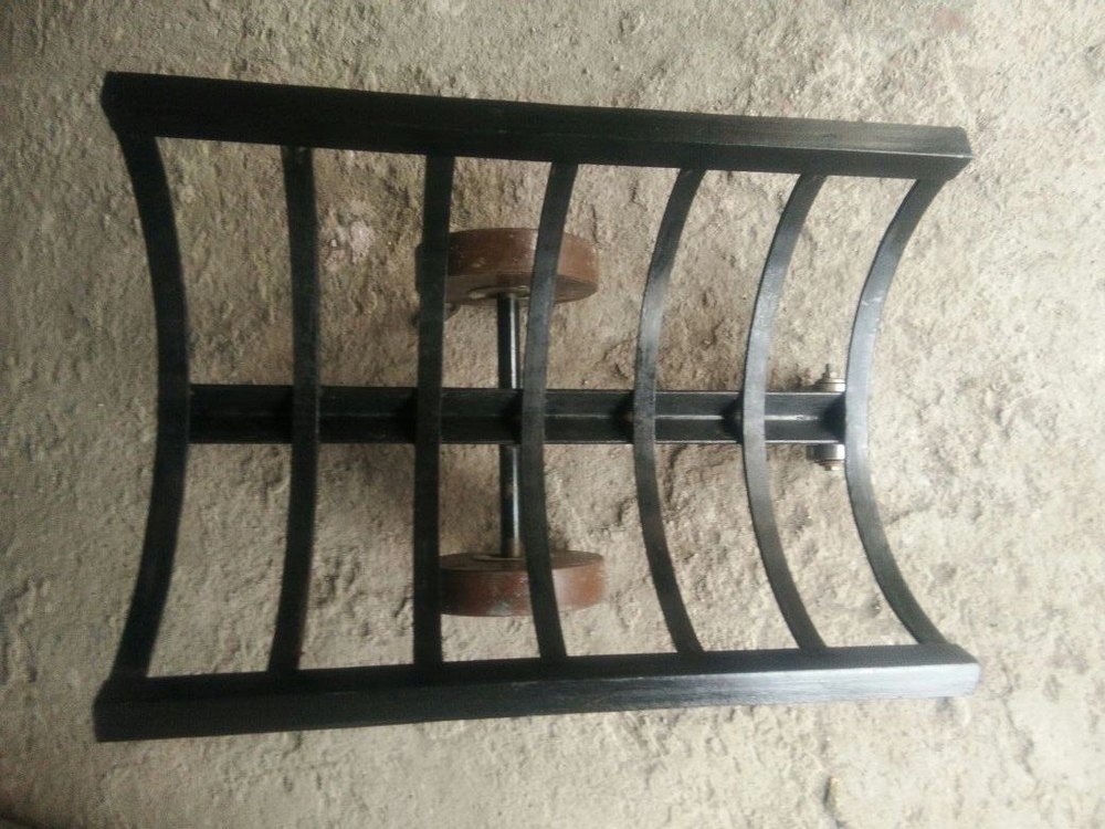 Mild Steel Cloth Roll Trolley