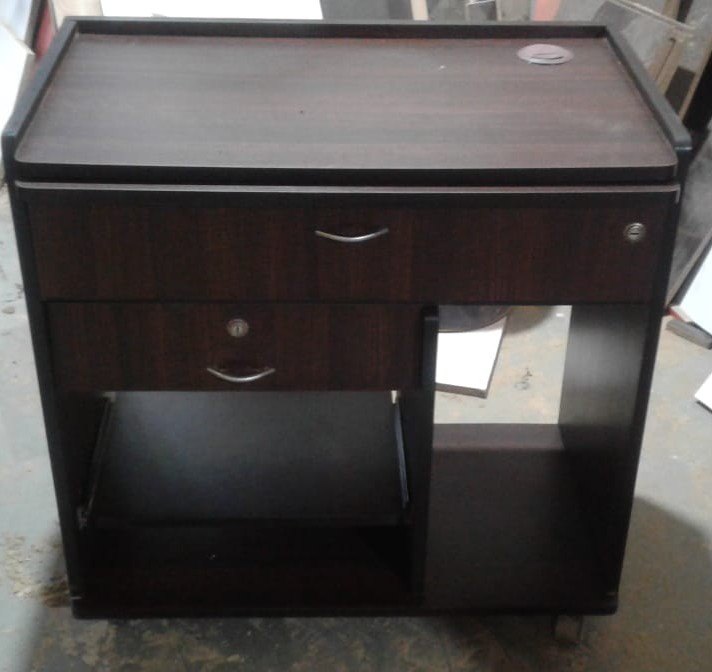 Dark Oak engineered wood Computer trolly, For home & office usage, Trolley Size: 30Lx30Hx16W