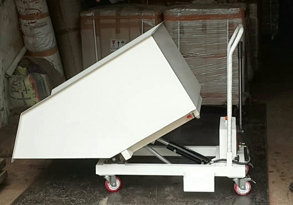 CNC Chip Bin Hydraulic Trolley