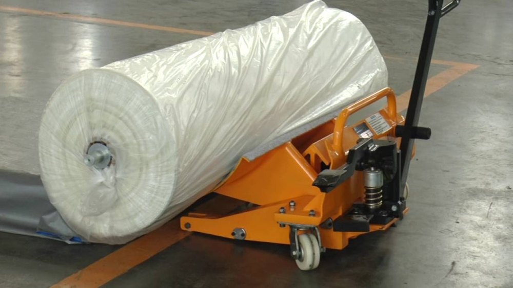 Mild Steel Cloth Roll Trolley