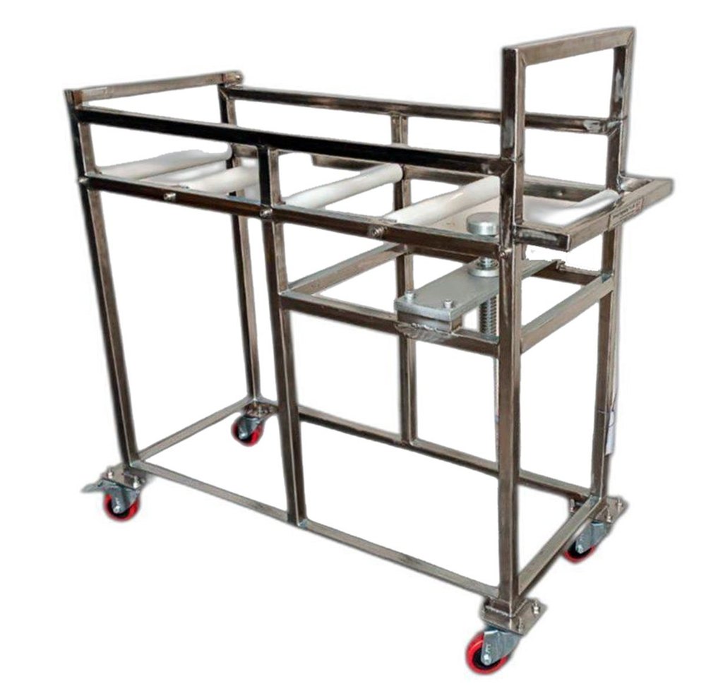 Silver Stainless Steel 304 Transfer Trolley, For Industrial, Trolley Size: 1.7 X 3 Ft