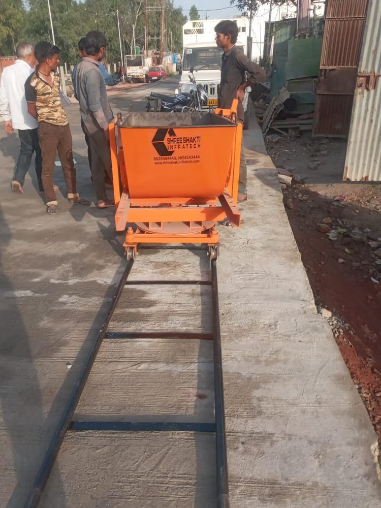 SSI 100 Ft Slab Trolley With Tilting Bucket, Load Capacity: 560 Ltr