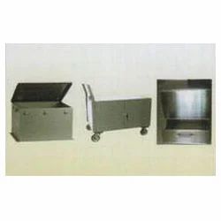 Red Stainless Steel Box Trolley, For Industrial