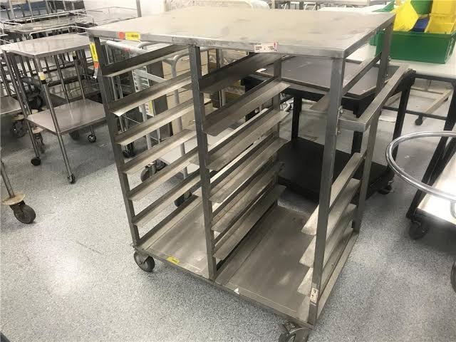 WPIL Rectangular WIPL Tray Rack Trolley, For Industrial, Thickness: 2-3 mm