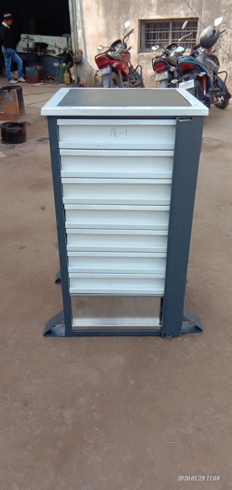 SEW Mild Steel Tool Trolley For Industrial, Model Name/Number: SEW