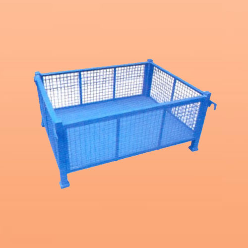 Mettle Pallet with Wire Net Box