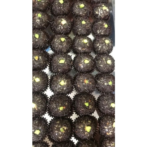 Chocoholics Round Handmade Chocolate
