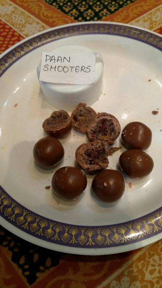 Brown Round Paan Chocolates