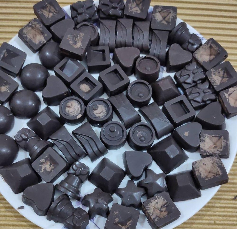 non brand Molded Chocolate