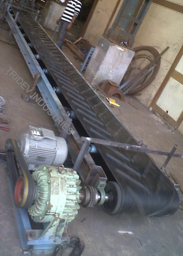 Rubber Tridev Chevron Conveyor Belt, Belt Width: 1000 mm, Belt Thickness: 10 mm