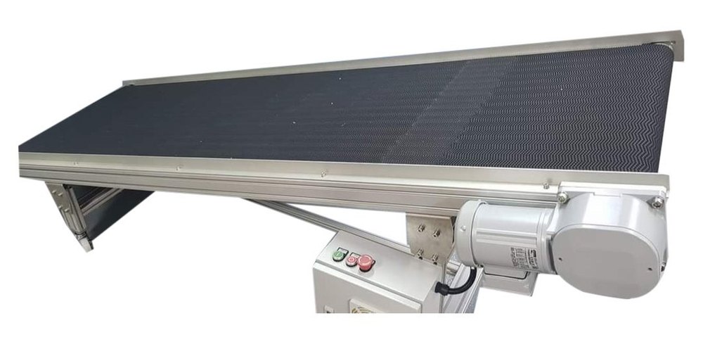 Rubber Black Rough Top Conveyor Belt, Belt Thickness: 10mm