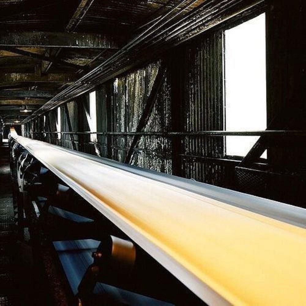 Rubber Oil Resistant Conveyor Belt, Belt Thickness: 30 mm, High Tensile Strength