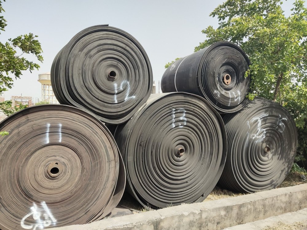 Black Oil Resistance Rubber Conveyor Belt, Belt Width: 750 mm, Belt Thickness: 12 mm