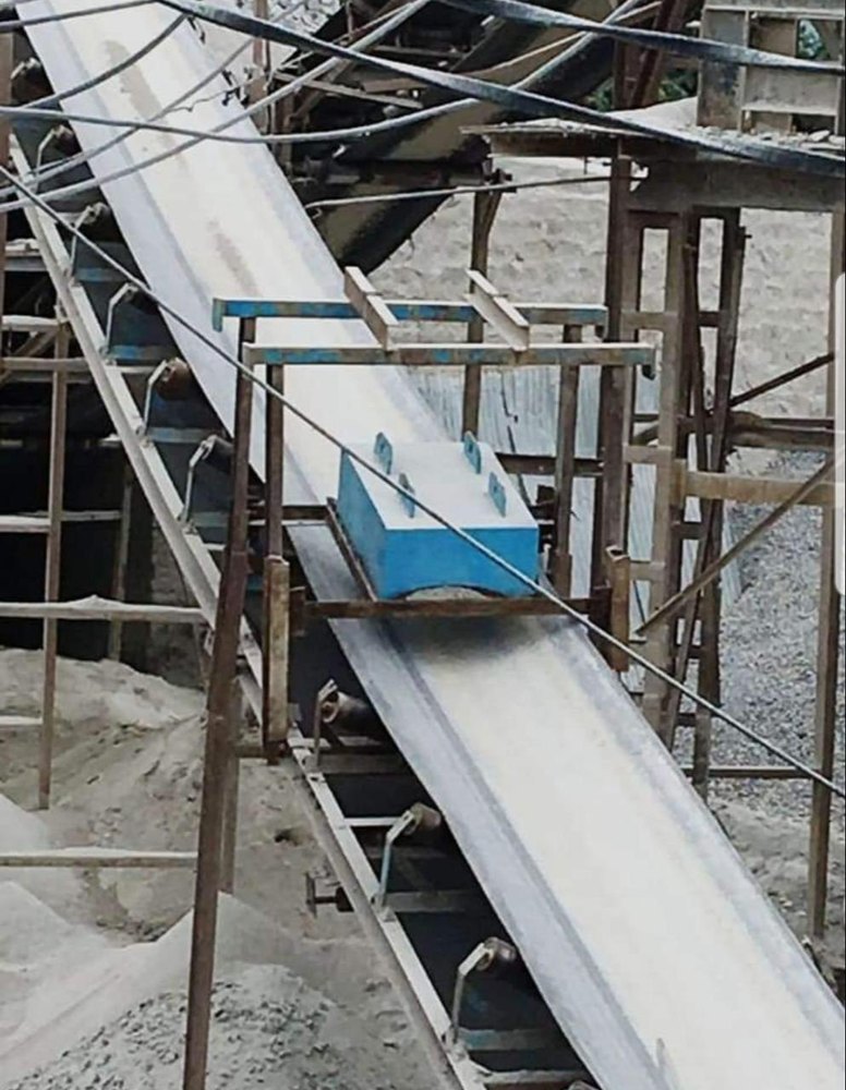 Suspension Magnet