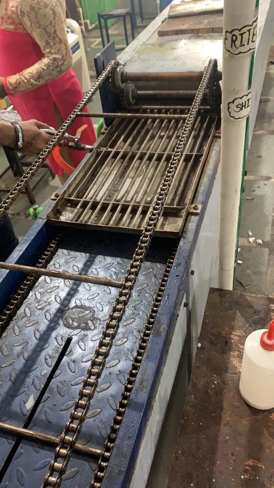 Silicone Sticker Conveyor, Material Handling Capacity: 500kg