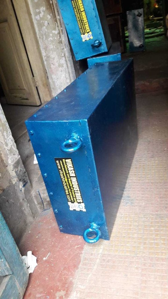 VI Permanent Suspension Magnet, N40, Size: 500x500x250mm