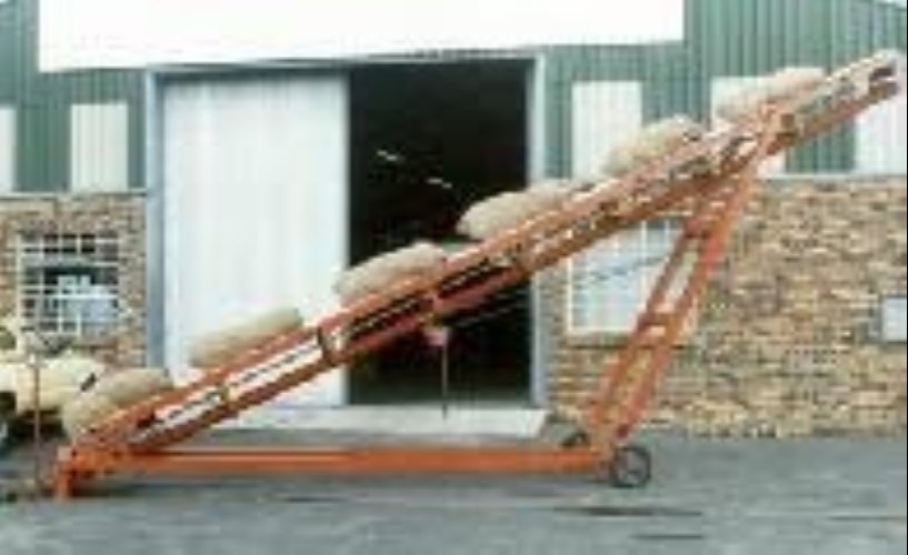 Rubber Vertical Conveyors Lorry Loading Conveyor, Capacity: 1 to 50 kg per feet