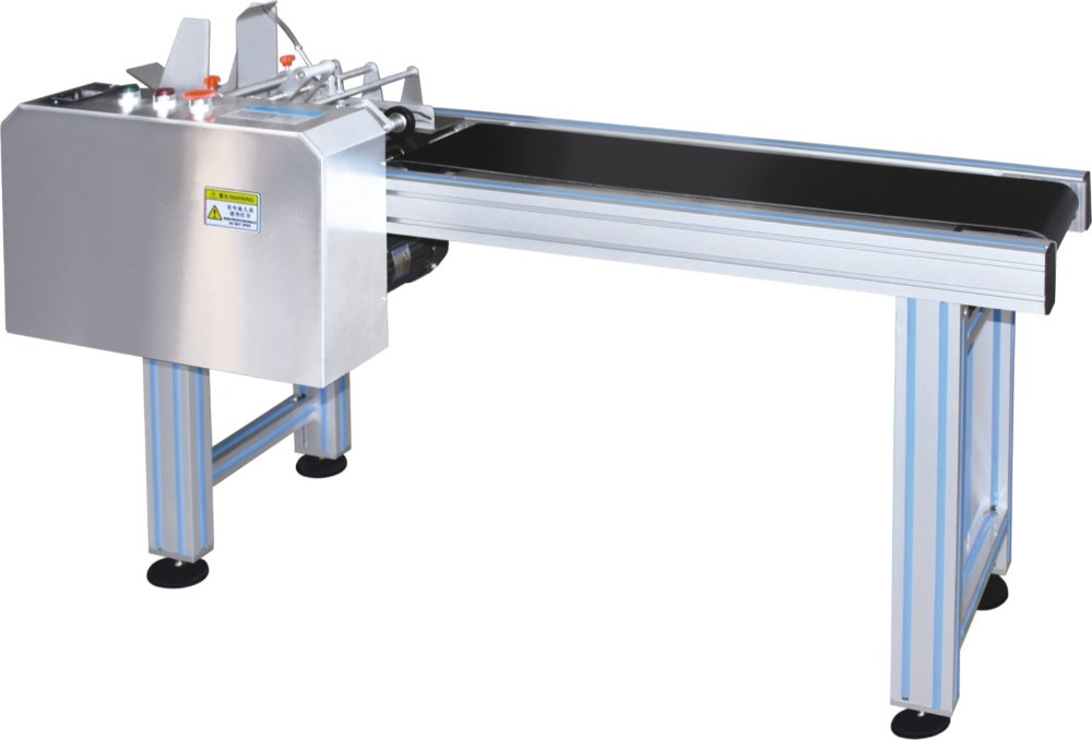 Aims Standard Auto Feeding Stacking Conveyor, Capacity: 1-50 Kg Per Feet