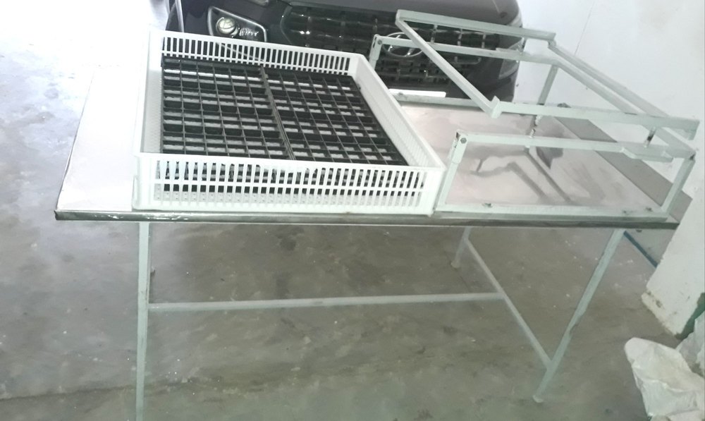 Egg Transfer Table