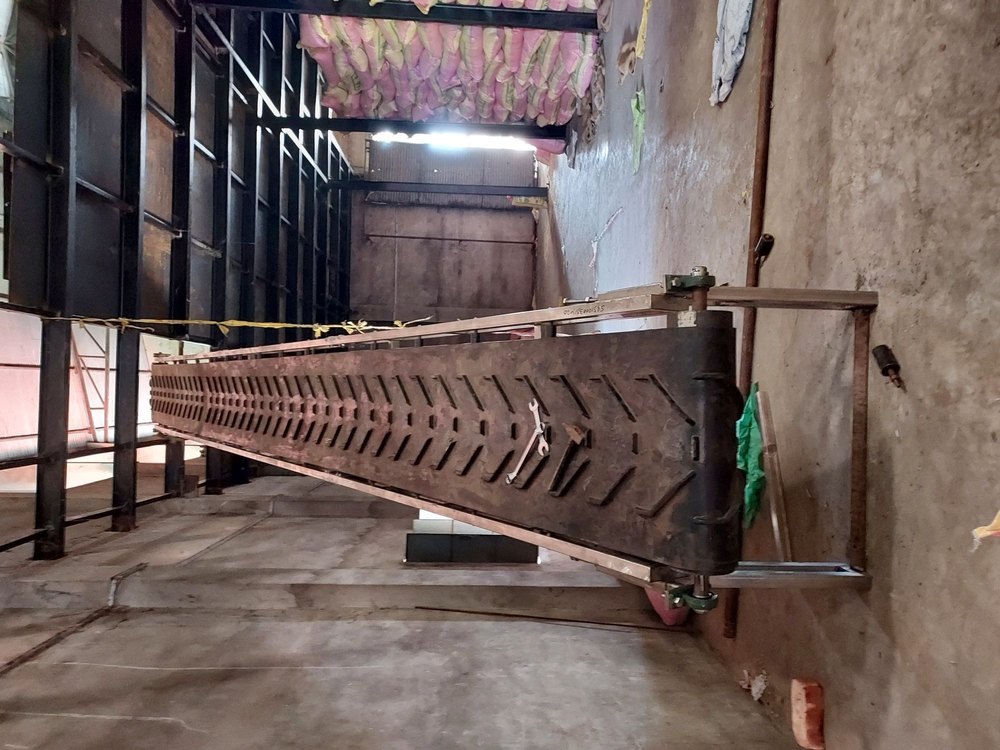 Inclined Belt Conveyor