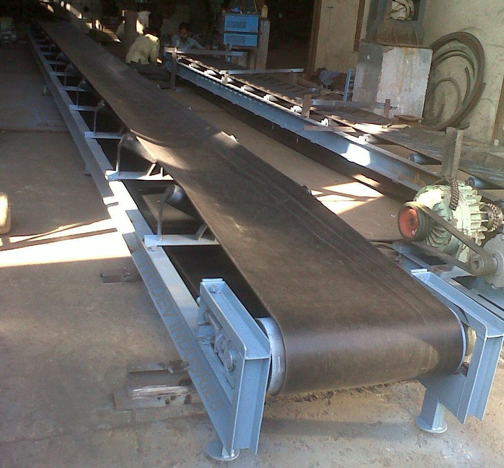 Roller Belt Conveyor, Material Handling Capacity: 1-50 Kg