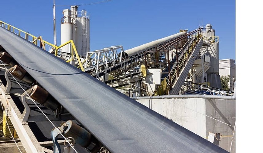 STAARTECHNO Industrial Inclined Belt Conveyor, For Coal, Material Handling Capacity: 10TPH