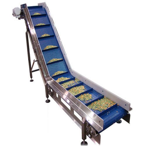 Staartechno Inclined Belt Conveyor, For Industrial, Material Handling Capacity: 180 kg/Feet