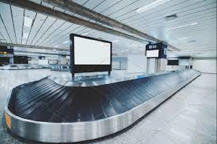 Baggage Airport Conveyor, Material Handling Capacity: 1 Ton