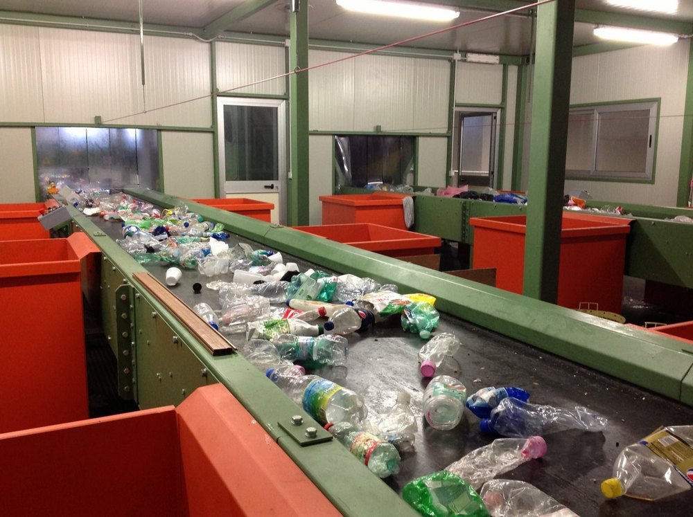 Garbage Conveyor, Material Handling Capacity: 300kg