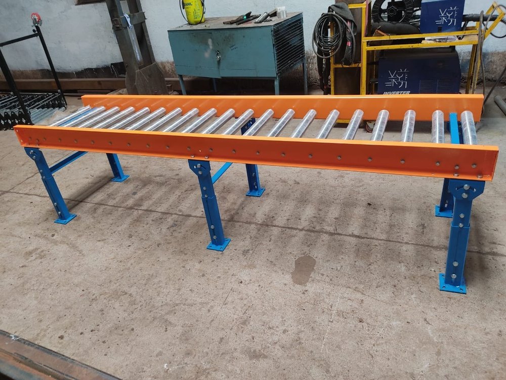 VEPL 1-50MTR Roller Conveyor, Capacity: 1-100 KG/Mtr