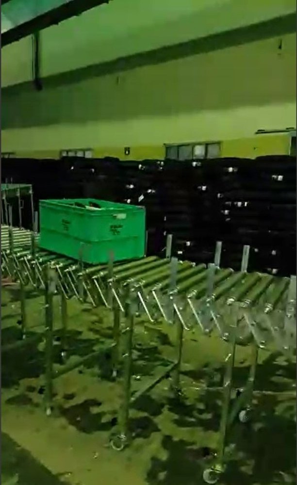 Mild Steel Flexible Roller Conveyor, Capacity: 100-150 kg per feet