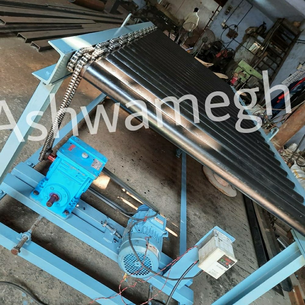Ashwamegh Enterprise Mild Steel Chain Driven Roller Conveyors