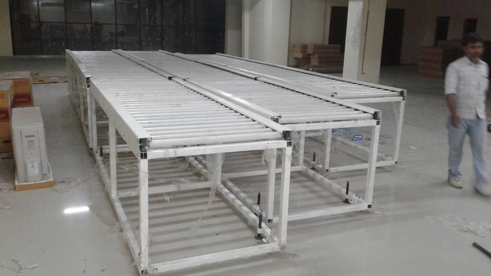 Supremeliner Roller Conveyor Tables, Capacity: Na