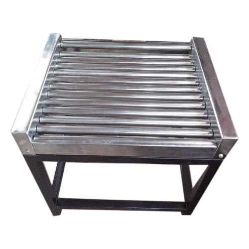 Hitesh Mechanicals Baggage X Ray Machine Roller Table, Capacity: Approx 500 Kg