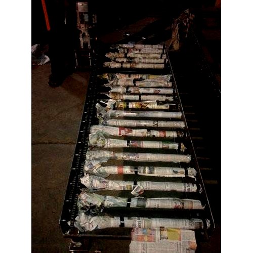 Parul Engineering Mild Steel Motorized Roller Conveyor, Capacity: 50 kg/M