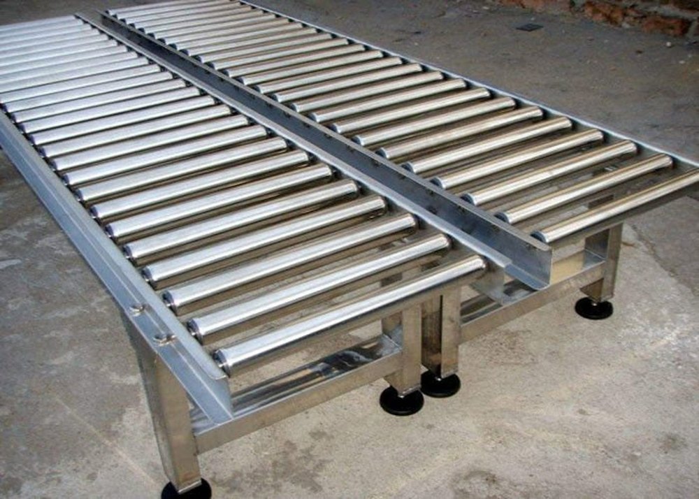 Steel Radheiot Motorized Roller Conveyor, Capacity: 50 Kg