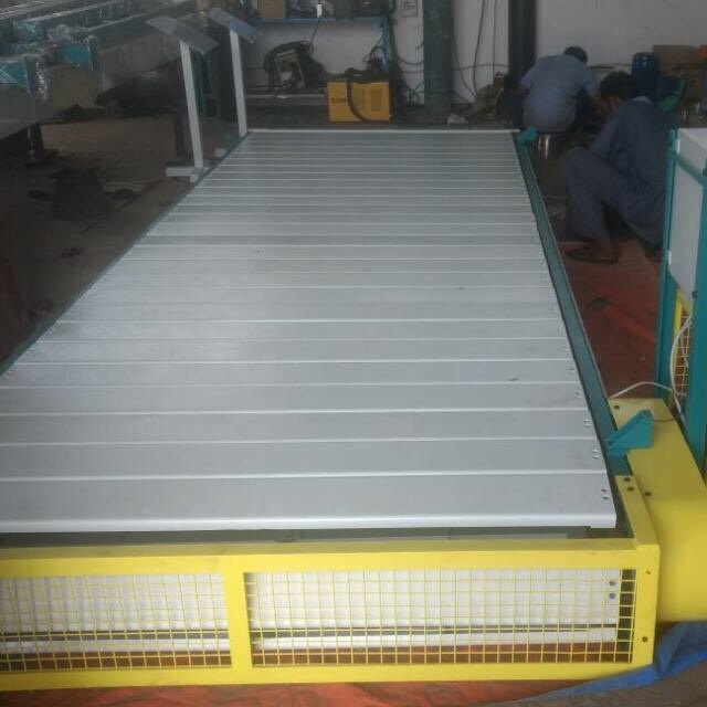 Kozhunji Steel Pallet Conveyors, Material Handling Capacity: 1 Ton