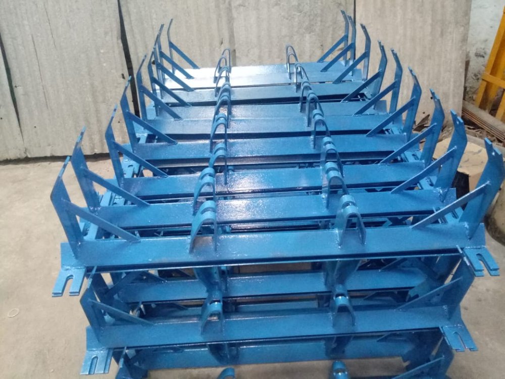 Idler Roller Frame, Roller Diameter: 89 mm, Thickness: 20 mm