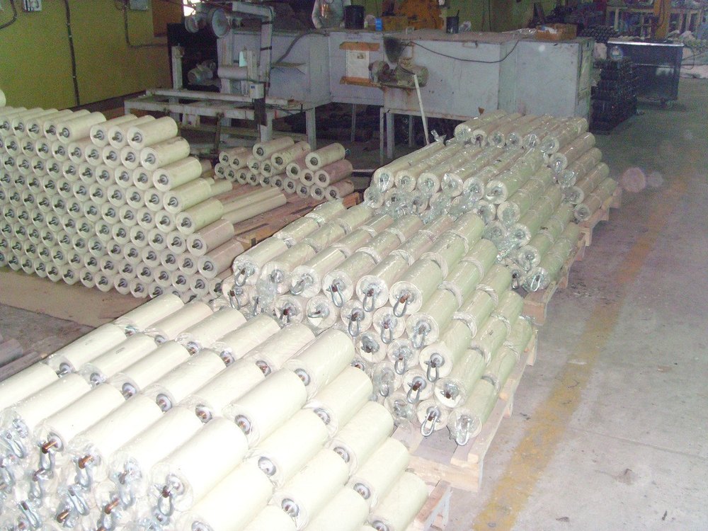 Garland Carrying Idler Roller, Roller Length: 1200 Mm, Roller Diameter: 219 Mm
