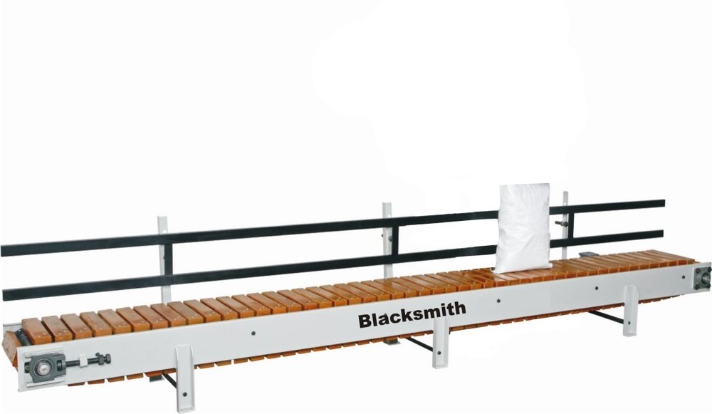 BWC Manual Wooden Slat Conveyor, Capacity: Depends On Operator
