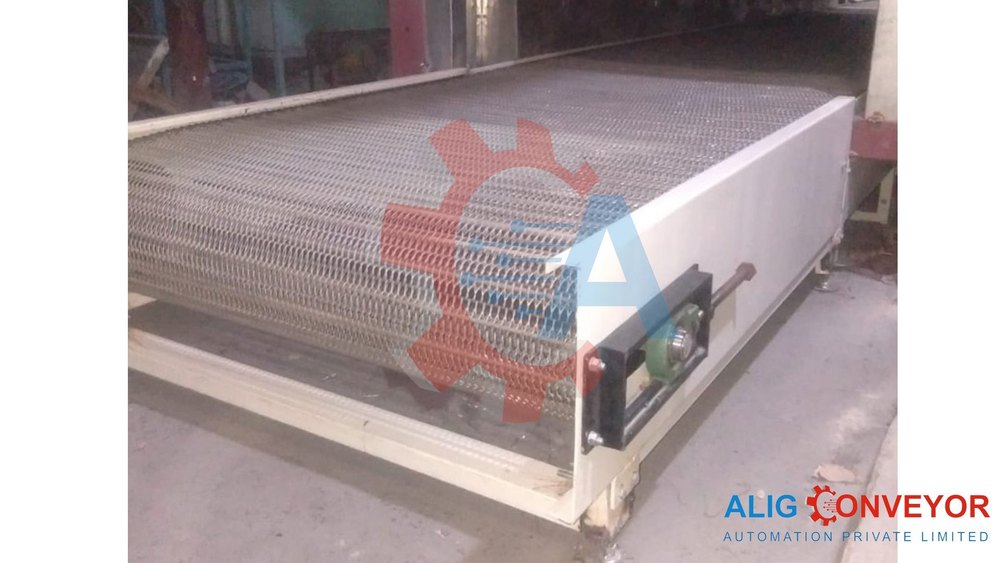 Stainless Steel Wire Mesh Conveyor, Material Handling Capacity: 50-100 kg per feet