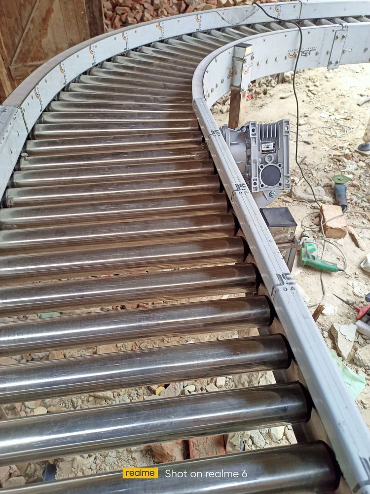 Stainless Steel Powerised Roller Conveyor, Ss