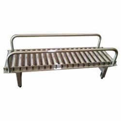 Can Roller Conveyor