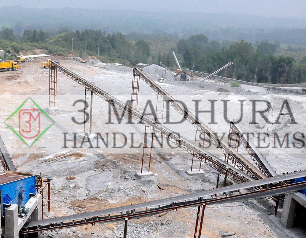 Steel Conveyors 3 Madhura Belt Conveyor, Capacity: 100-150 kg per feet