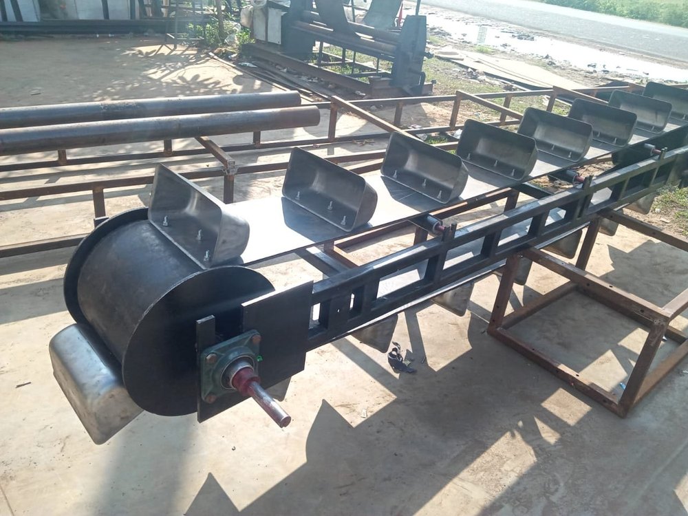 Bucket Elevator Conveyor, Signal And Three Phase, Model Name/Number: 0052